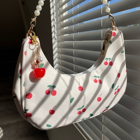 Accessories - NEW Gold Ombré Cherry Faux Pearl Heart Rose Purse Bag Charm Keychain